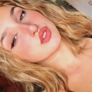 Chloeey: , , 